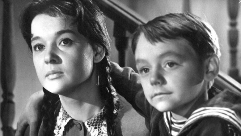 кадр из фильма Балтийское небо