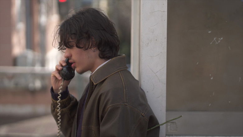 кадр из фильма Ainda à Espera