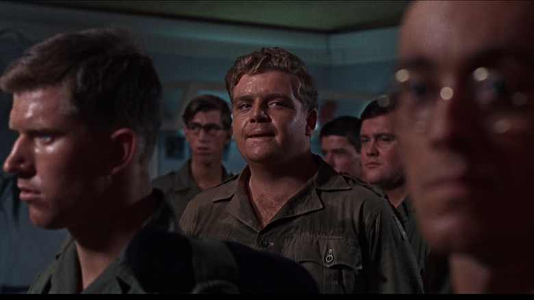 кадр из фильма Девственные солдаты