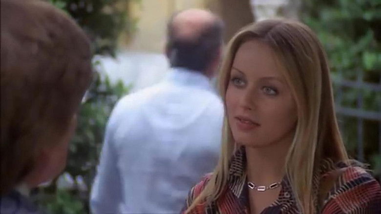 кадр из фильма Несовершеннолетняя