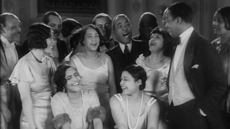 кадр из фильма Veiled Aristocrats