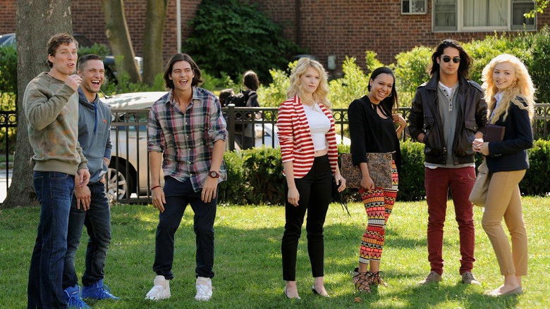 кадр из фильма Окраина