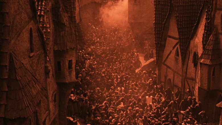 кадр из фильма Голем, как он пришел в мир