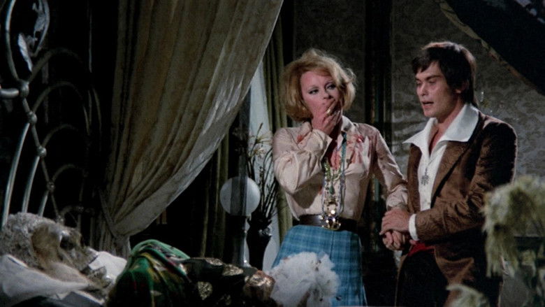 кадр из фильма Лиза и дьявол