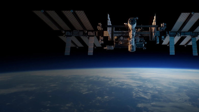 кадр из фильма La Station spatiale internationale - Missions à haut risque