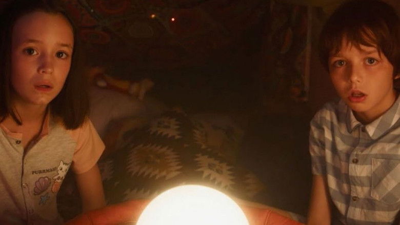 кадр из фильма Милый друг