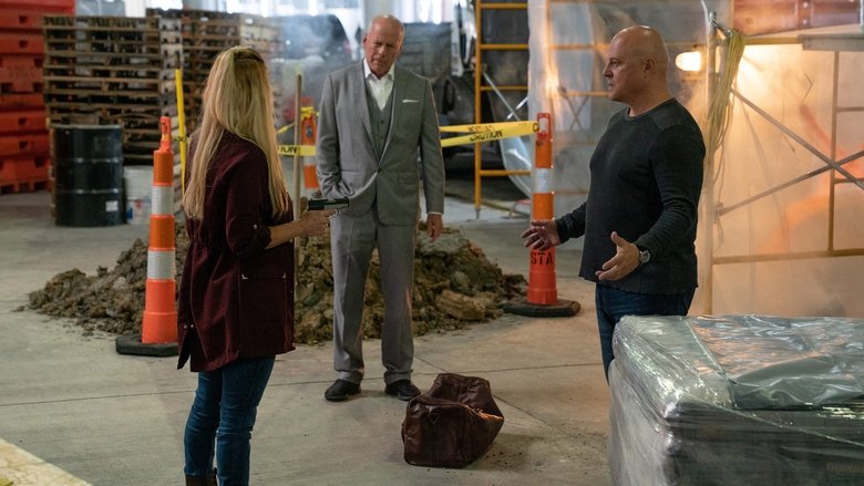 кадр из фильма 10 минут спустя