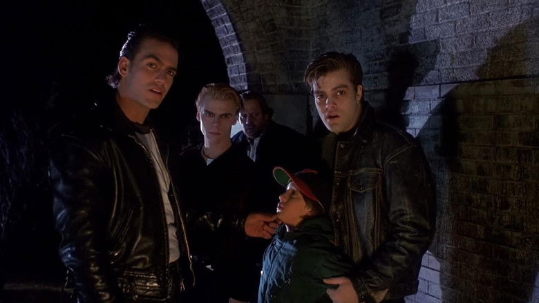 кадр из фильма Иногда они возвращаются