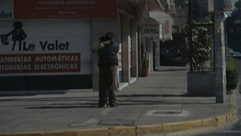 кадр из фильма Dos Abrazos