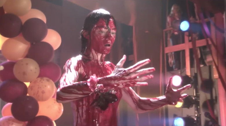 кадр из фильма Кэрри