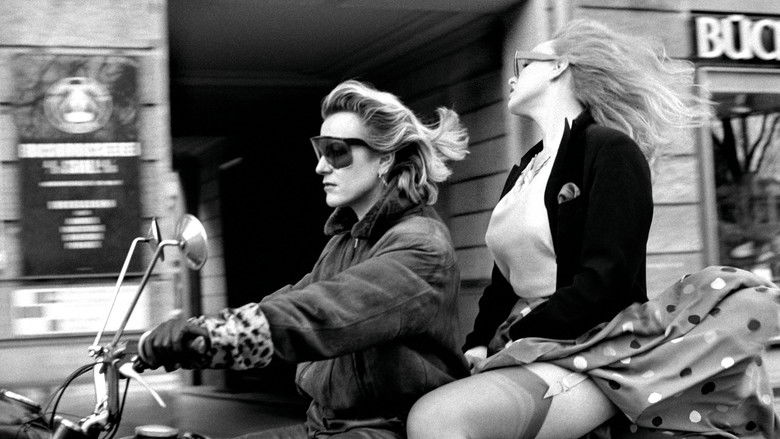 кадр из фильма Glow