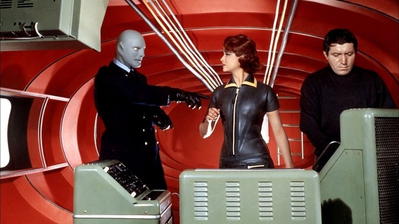 кадр из фильма Фантомас