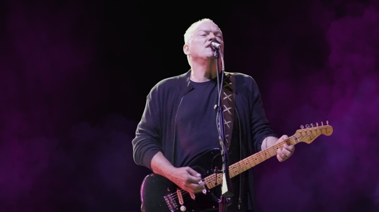 кадр из фильма David Gilmour: In Concert