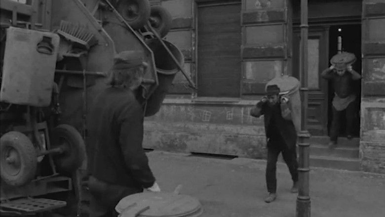 кадр из фильма Müllbeseitigung: a) Hausmüll