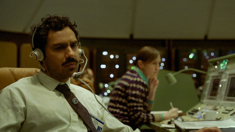 кадр из фильма В космосе