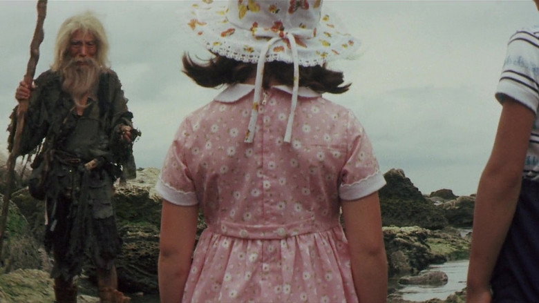 кадр из фильма Гамера против Зигры