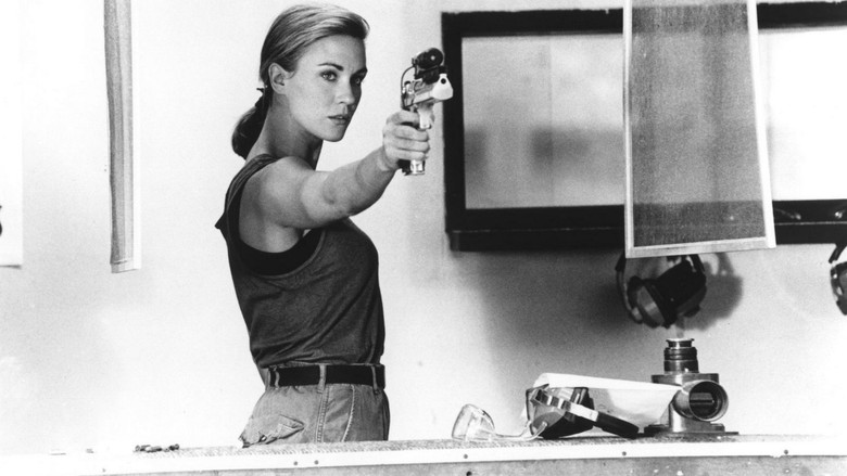 кадр из фильма Чрезмерное насилие 2: Стенка на стенку