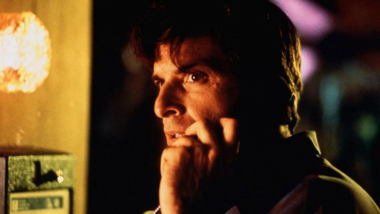 кадр из фильма Stray Bullet