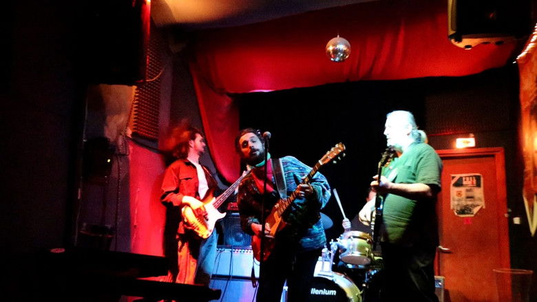 кадр из фильма Εξευγενίζοντας τον Ήχο