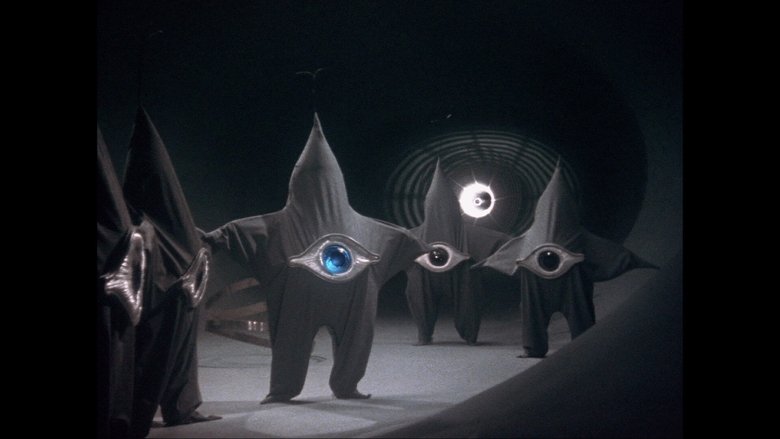 кадр из фильма 宇宙人東京に現わる