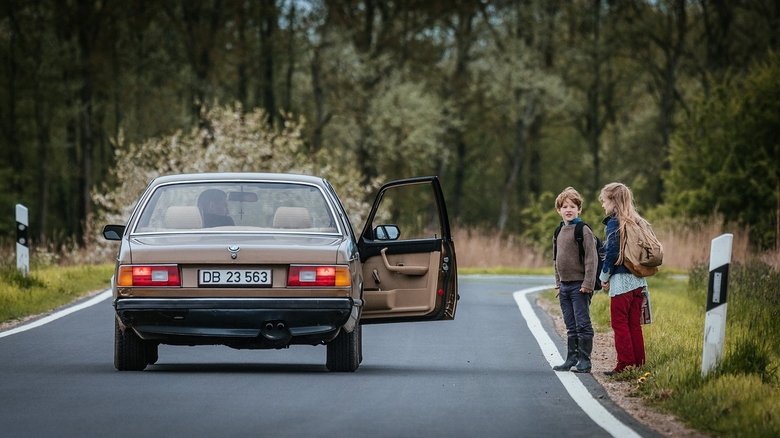 кадр из фильма Мистериум. Тьма в бутылке