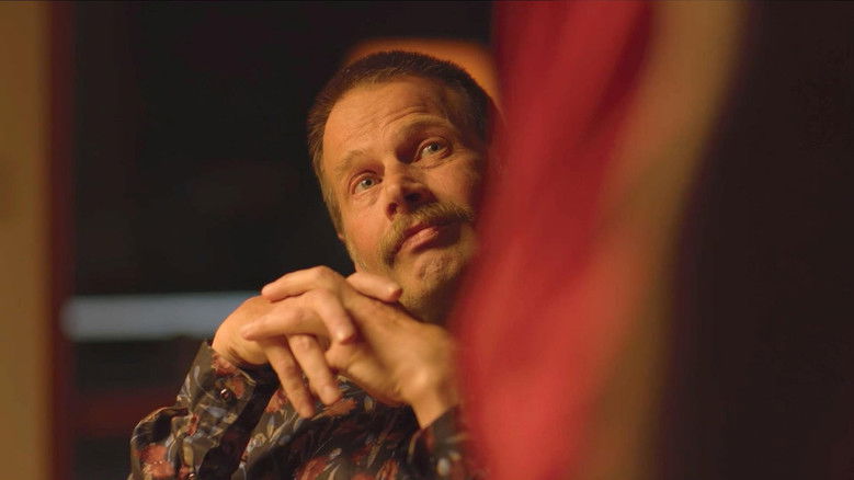 кадр из фильма Earthlings