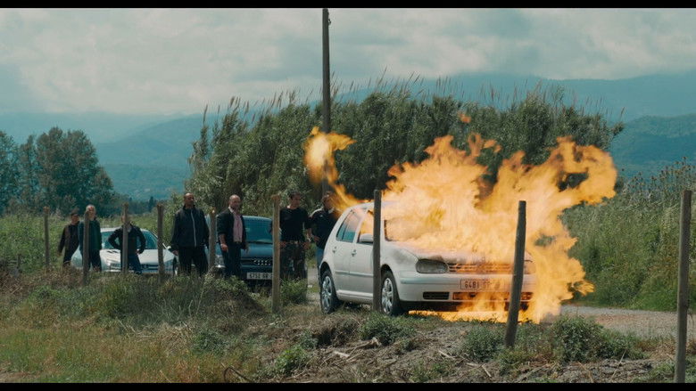 кадр из фильма Насильственная жизнь