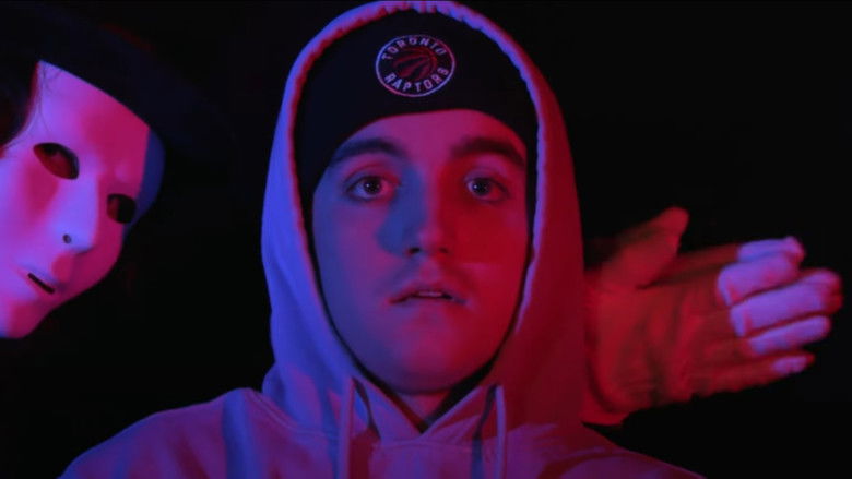 кадр из фильма INTERSTICE