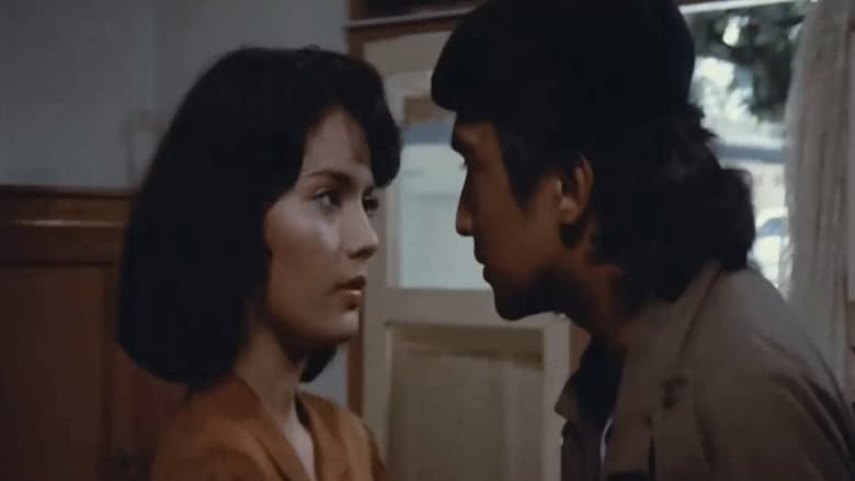 кадр из фильма Biarkan Bulan Itu
