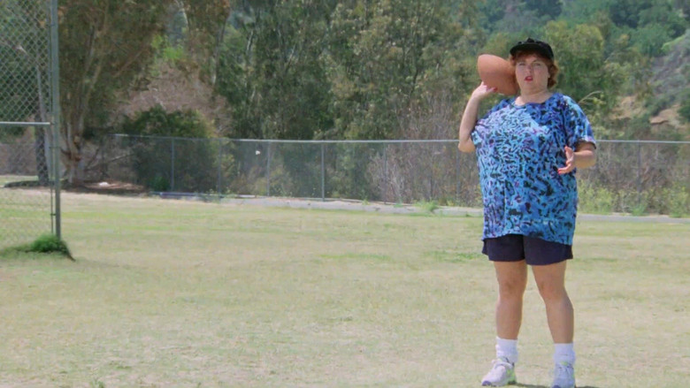 кадр из фильма Backfield in Motion