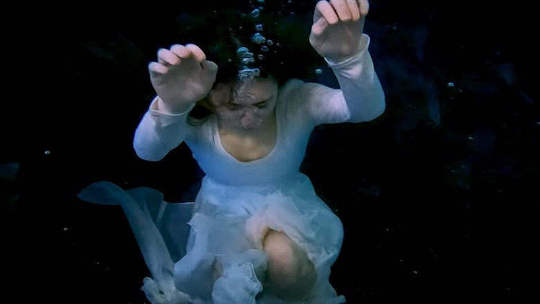 кадр из фильма Fish Out of Water