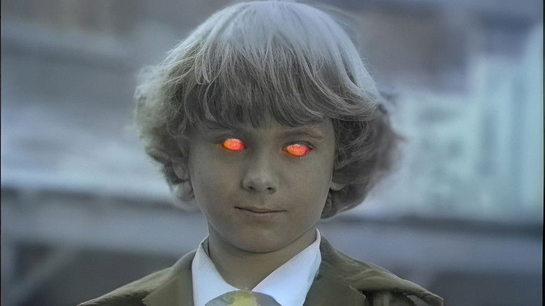 кадр из фильма El extraño hijo del Sheriff