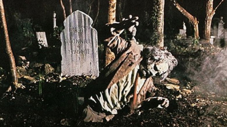 кадр из фильма Трупы детям не игрушка