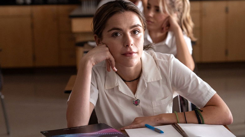 кадр из фильма Полевой цветок