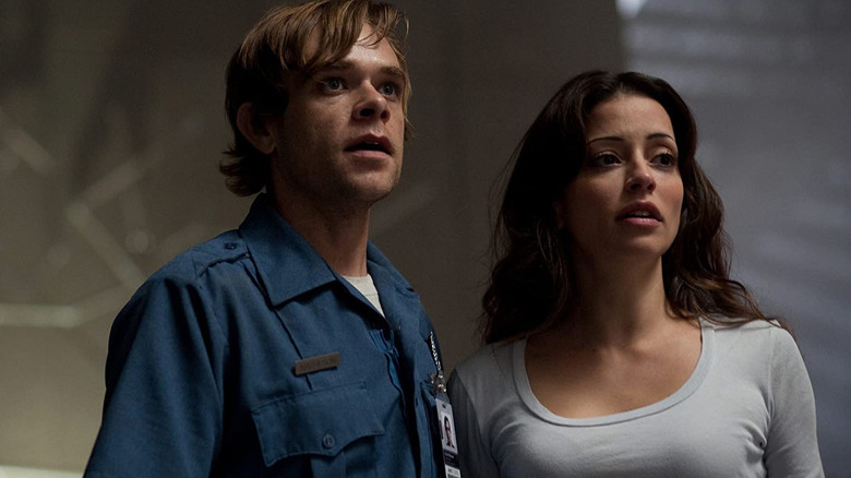 кадр из фильма Зеркала 2