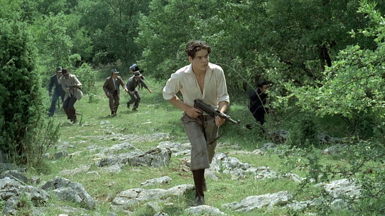 кадр из фильма Лакомб Люсьен