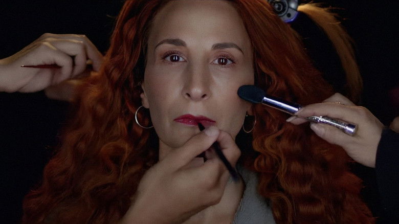 кадр из фильма Сеньора инфлюенсер