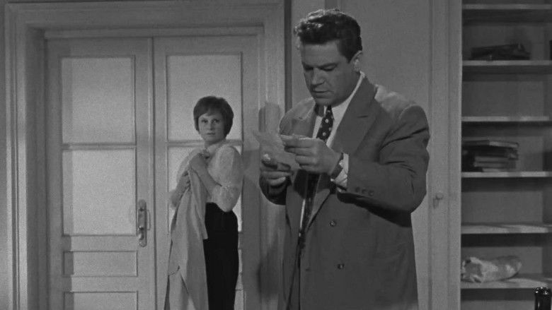 кадр из фильма Жизнь сначала