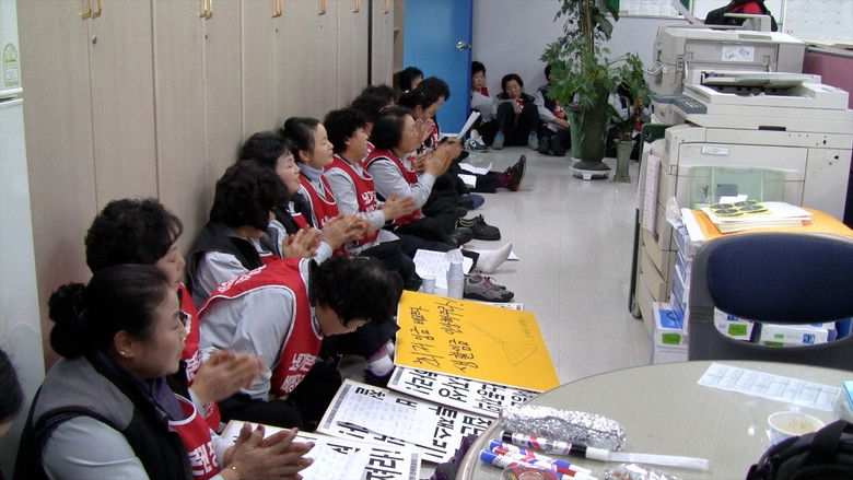 кадр из фильма 내일의 노래