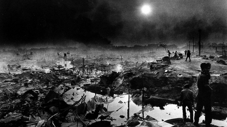 кадр из фильма Moonface: una mujer en la guerra