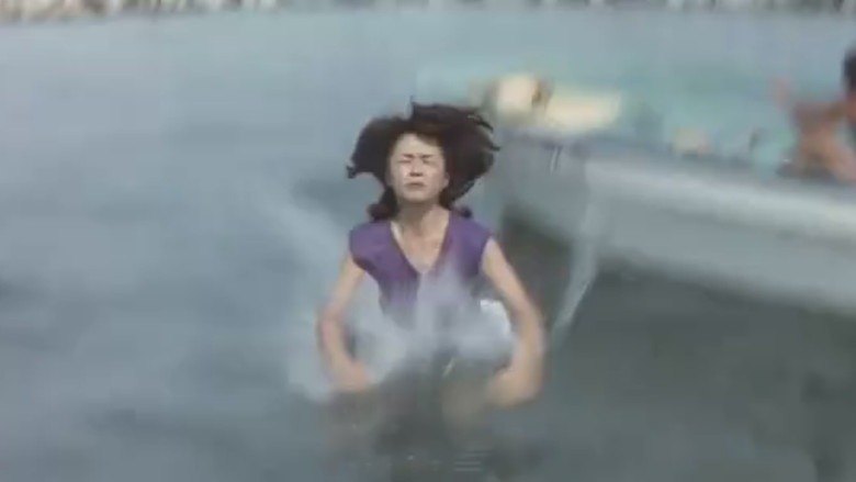 кадр из фильма ひと夏の秘密