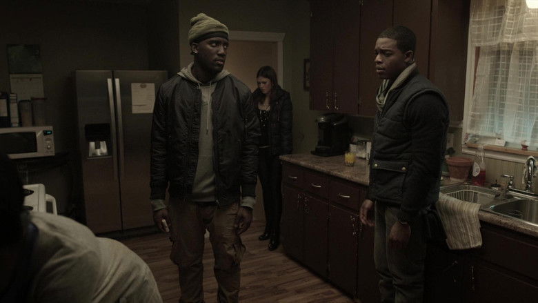 кадр из фильма Across the Line