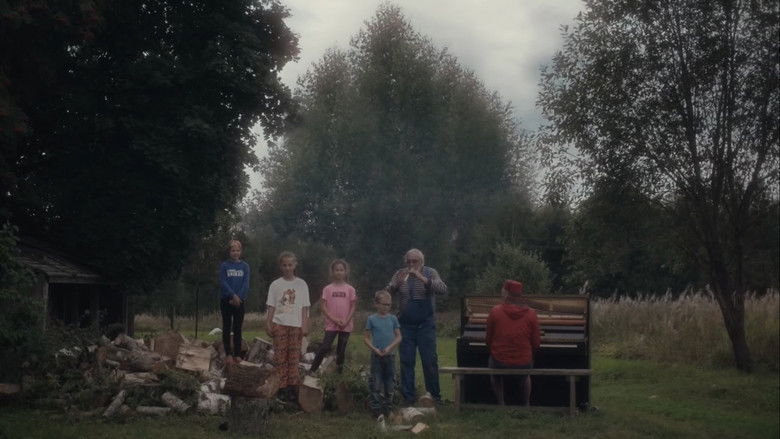 кадр из фильма Отцы