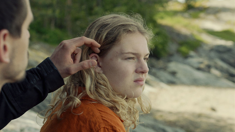 кадр из фильма Опасный незнакомец