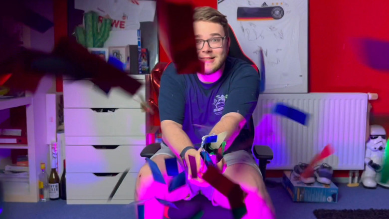 кадр из фильма Lukas Weinandy: Mimikry