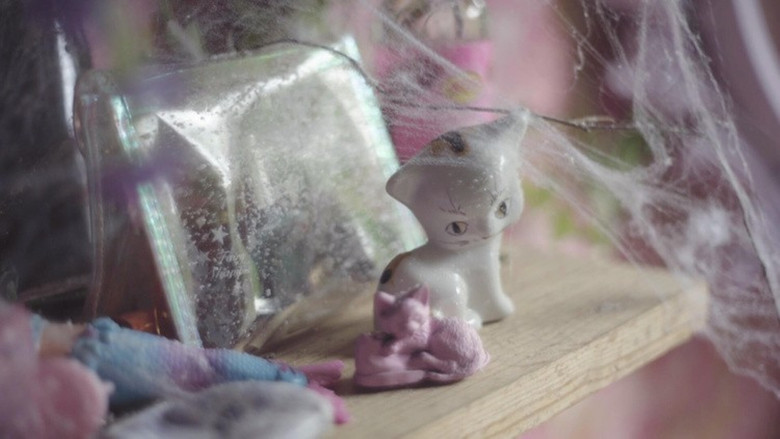 кадр из фильма Girl in the Shed