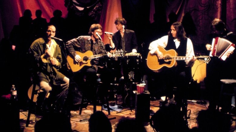 кадр из фильма R.E.M.: MTV Unplugged