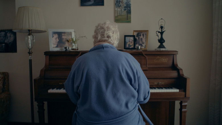 кадр из фильма Luces en la caverna