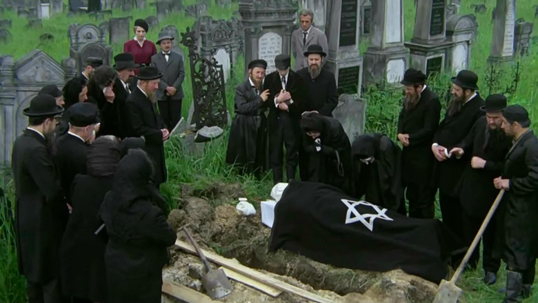 кадр из фильма Как далеко отсюда, как близко