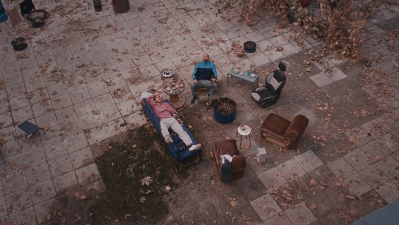 кадр из фильма Σε μια άγνωστη χώρα